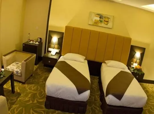 RoyalHotel4 RoyalHotel4